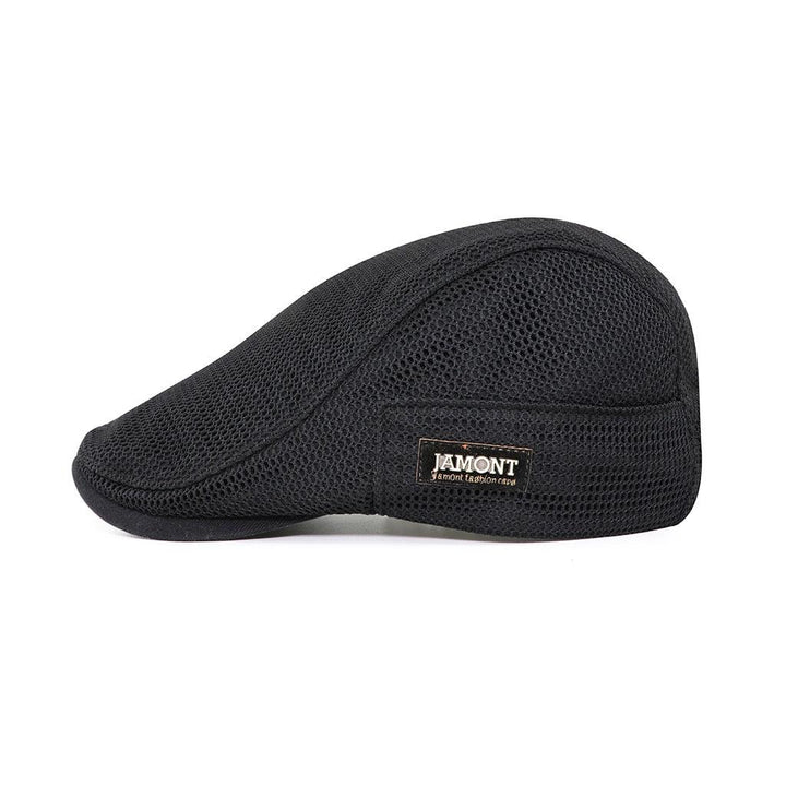 Mesh cap details, focus op de ademende structuur
