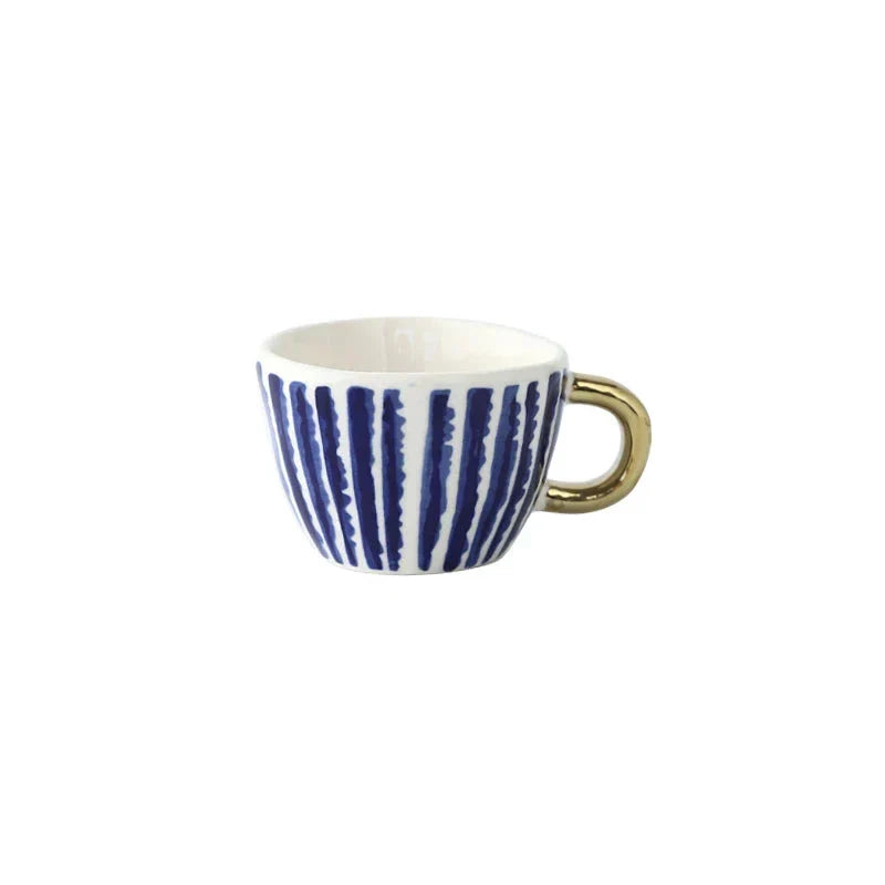 Geniet optimaal van je koffiearoma met dit speciale keramische espressokopje dat warmte uitstekend isoleert.