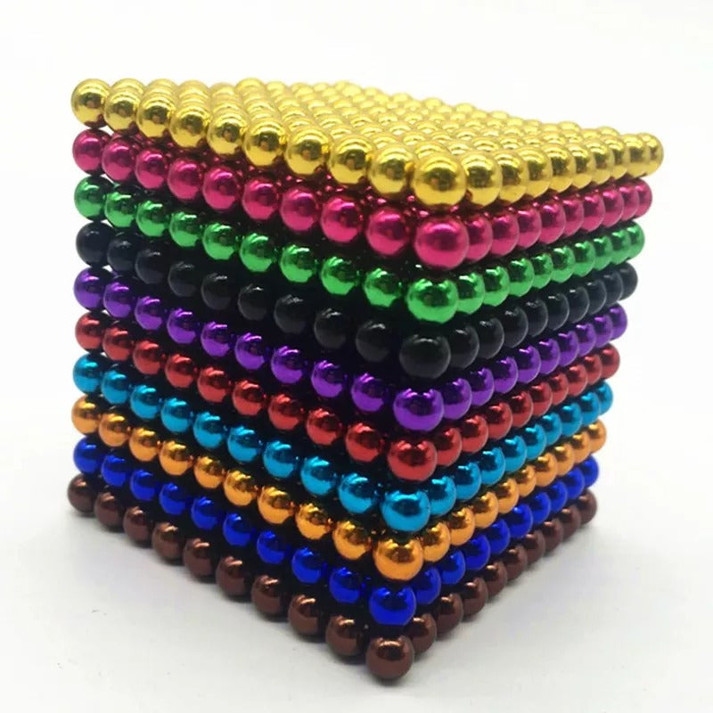 Complete magneetballen set voor kinderen met diverse kleuren magneten, ideaal voor educatief bouwspeelgoed.