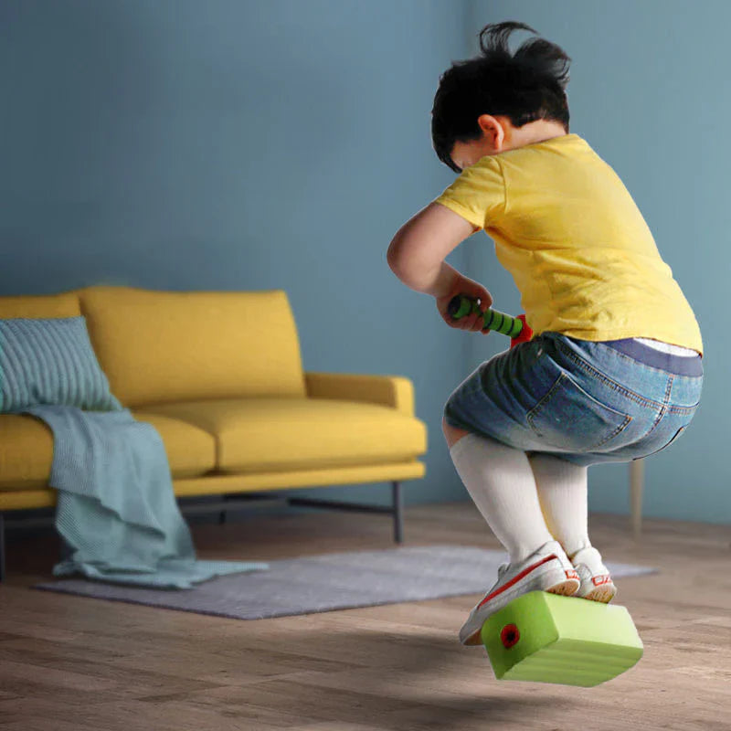 Kinder Pogo Springkussen: stimuleert balans en coördinatie bij actief binnen- en buitenspelen.