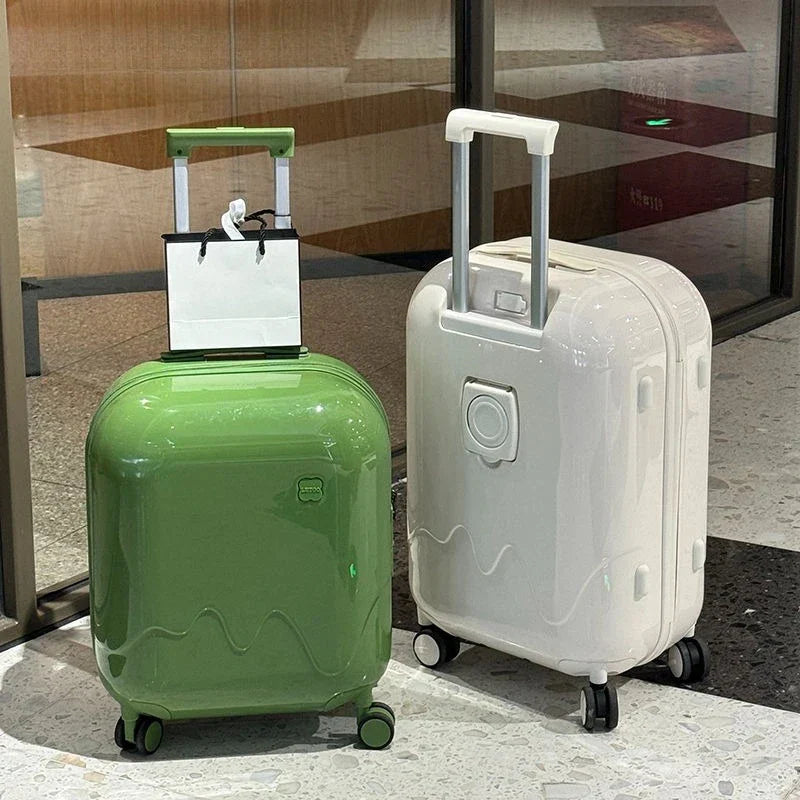 Kindvriendelijke trolley voor vakanties, stevige kinderbagage met veiligheidsslot en soepele wielen.