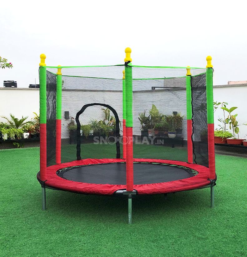 Jumpie KidsTramp trampoline met veiligheidsnet; perfect buitenspeelgoed voor actieve kinderen in de tuin.