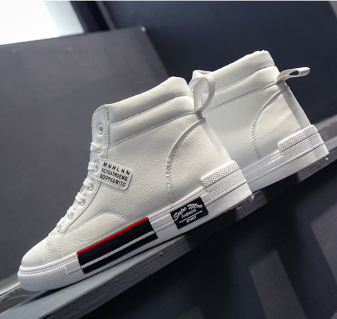 Warme klassieke heren winterschoen, hoog model. Biedt comfort en stijl voor de moderne man.