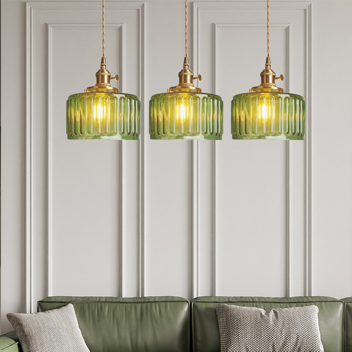 Luxe vintage verlichting met kristalglas, deze klassieke plafondlamp creëert een rijke ambiance.