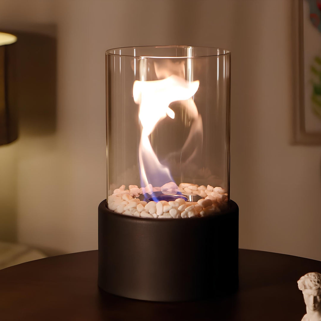 Romantische klassieke olielamp, ideaal voor sfeervolle huisdecoratie en gezellige avonden.
