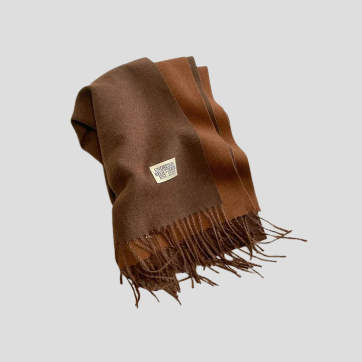 Perfect cadeau: klassieke unisex wollen sjaal, warm en stijlvol voor winterse dagen. Comfortabel.