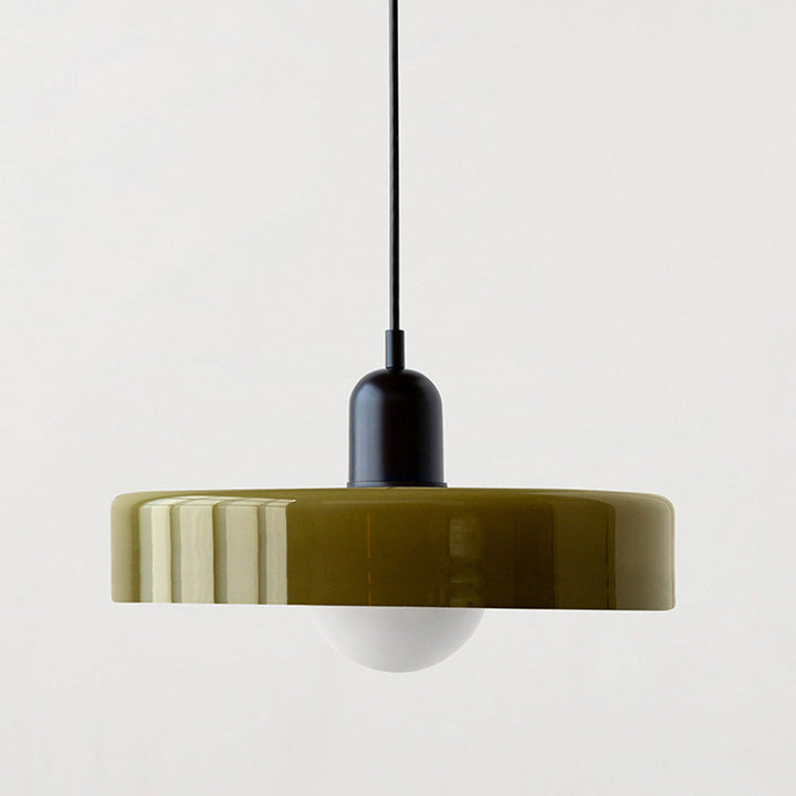 Bauhaus design hanglamp: kleurrijk glas, sfeervolle verlichting, interieur eyecatcher.
