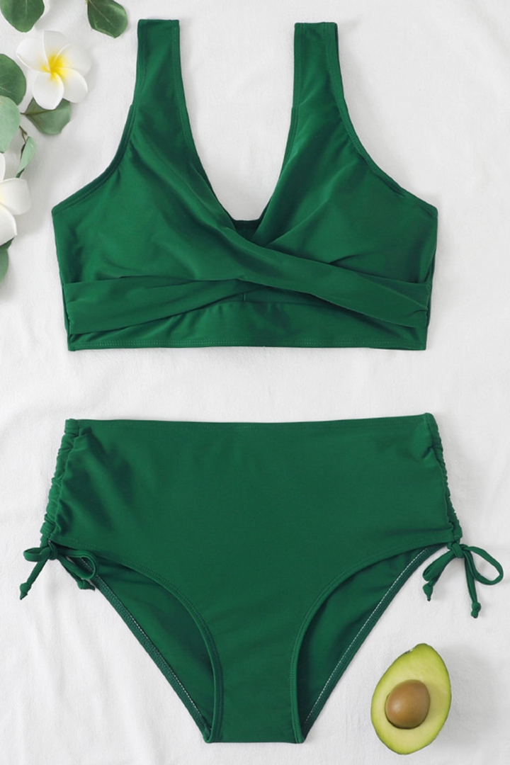 Comfortabele kleurrijke bikini voor dames met verstelbaar trekkoord en chic twistdetail aan de top.