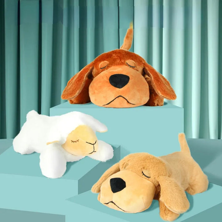 Zacht pluche KnuffelBuddy hondenspeeltje toont hartslagsimulatie voor angstvermindering bij honden en katten.