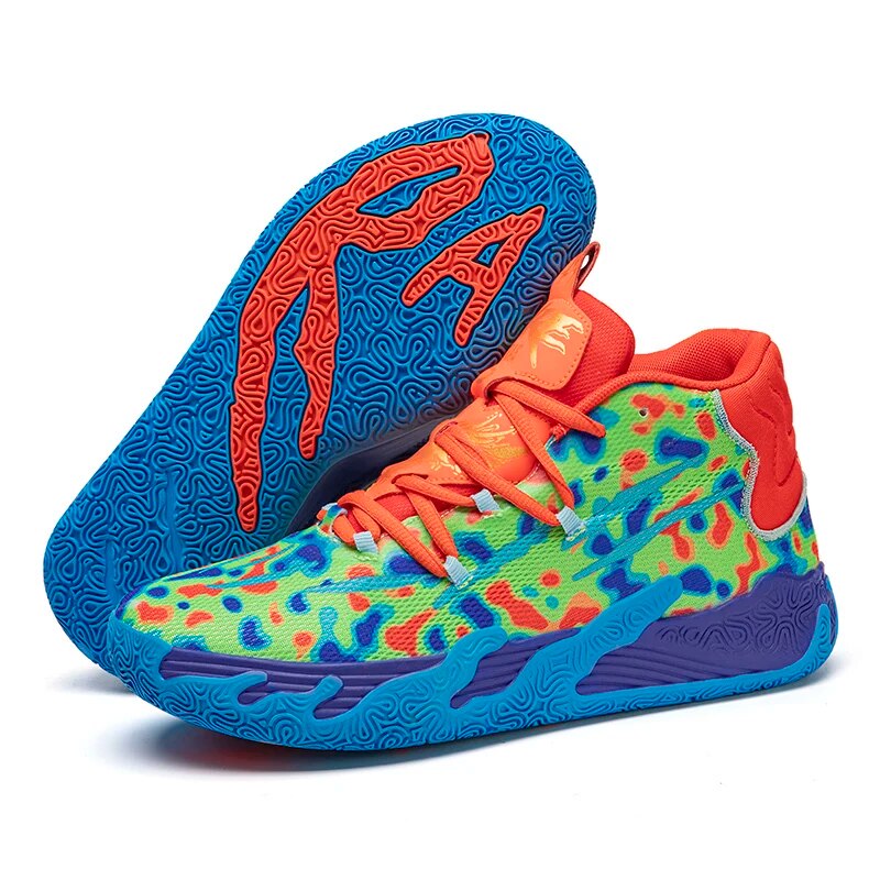 Detail van de zool van Kobe heren basketbalschoenen, ontworpen voor optimale grip en wendbaarheid op het veld.