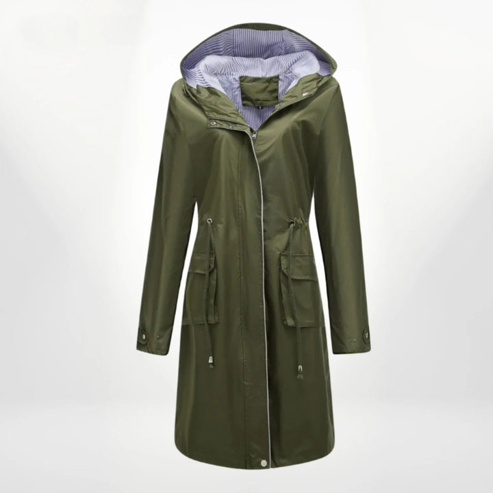 Praktische dames capuchonjas, lange anorak voor koelere dagen. Comfortabele en modieuze outdoor kleding.