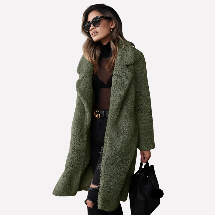 Lange dames teddyjas, ideaal voor de winter. Warme, comfortabele en trendy oversized jas, perfecte bovenkleding voor dames.