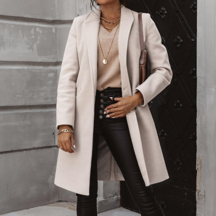 Warme lange kasjmier jas voor dames, combineert comfort met een luxe uitstraling. Perfecte winterjas.