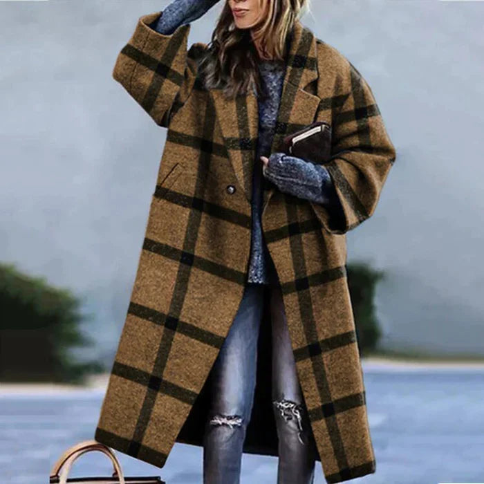 Calista dames winterjas, lange snit en gewatteerd ontwerp voor maximale warmte en comfort in de winter.