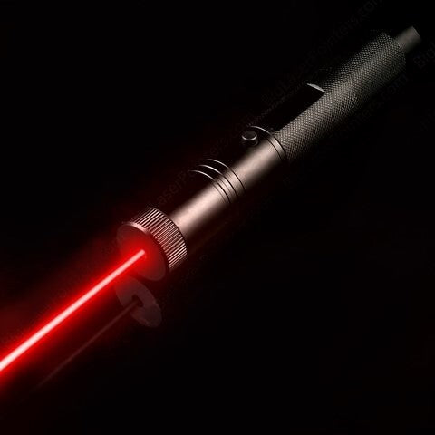 Groene oplaadbare laserpointer, langeafstand, met precisie focus voor buitenactiviteiten en veiligheid.