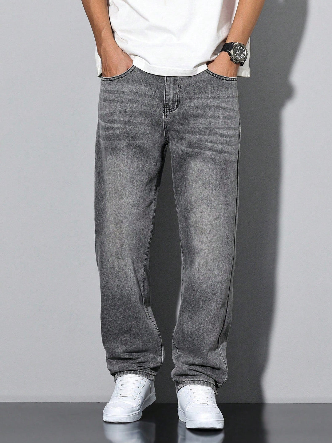 Rechte pijpen jeans voor heren, gewassen stof, biedt ultiem comfort en casual chic.