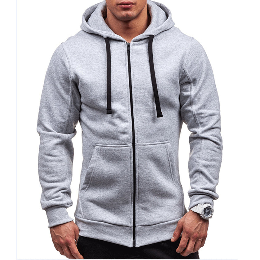 Comfortabele grijze fleece vest met capuchon voor heren, ideaal als winddichte winterkleding.