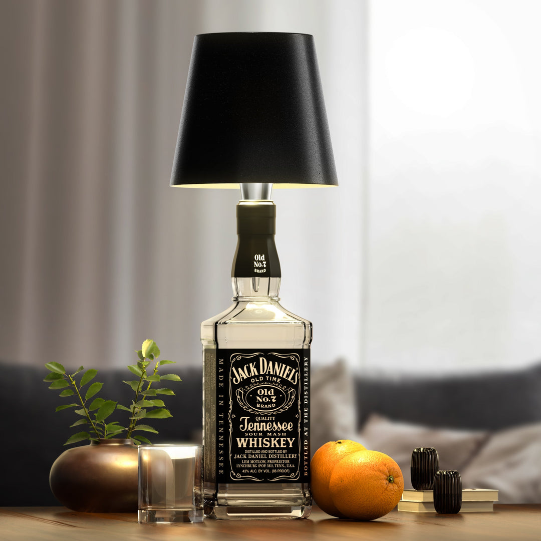Draadloze LED Flessenlamp, oplaadbaar via USB, creëert sfeervolle RGB verlichting. Ideaal voor tafels.