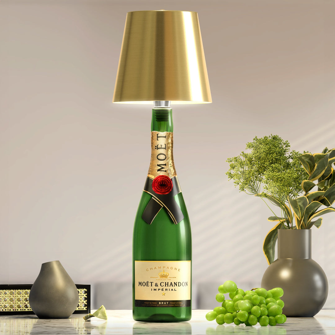 RGB LED flessenlamp voegt kleur en sfeer toe aan je interieur. Eenvoudig oplaadbaar en draadloos.