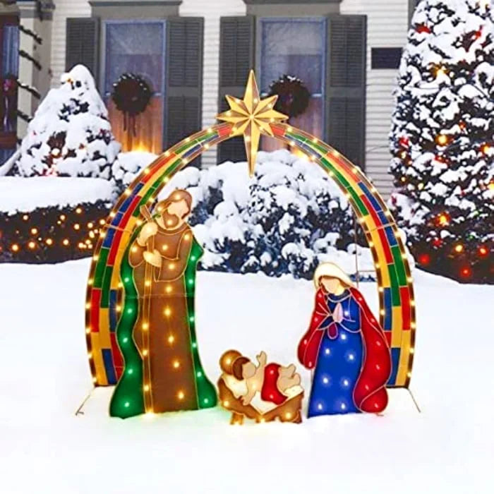 Mooi weerbestendig LED-verlicht Heilige Familie beeld voor sfeervolle kerstversiering in de tuin.