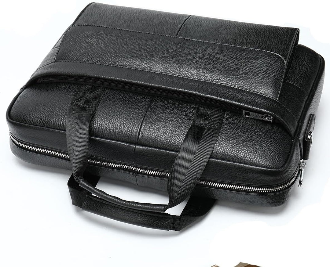 Elegante leren aktetas, 15 inch, van premium koeienleer, met organiser vakken; perfect voor een professionele look.