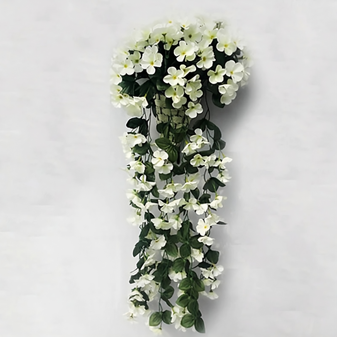 Kunstbloemen hangmand in sale: geniet van tijdloze elegantie met deze onderhoudsvrije zijdebloemen.