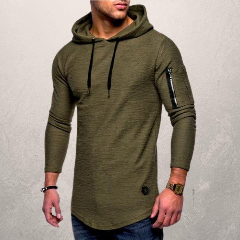 Heren slim fit hoodie van LiamsShirt, toont de moderne pasvorm en comfortabele stof, ideaal als trui.