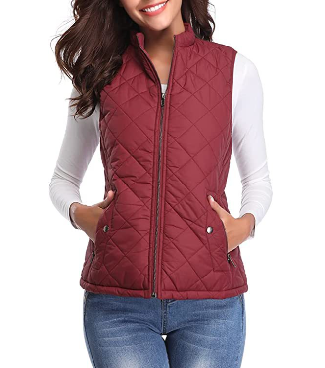 Detail van de rits en het licht gewatteerde design van de stijlvolle Lara dames bodywarmer.