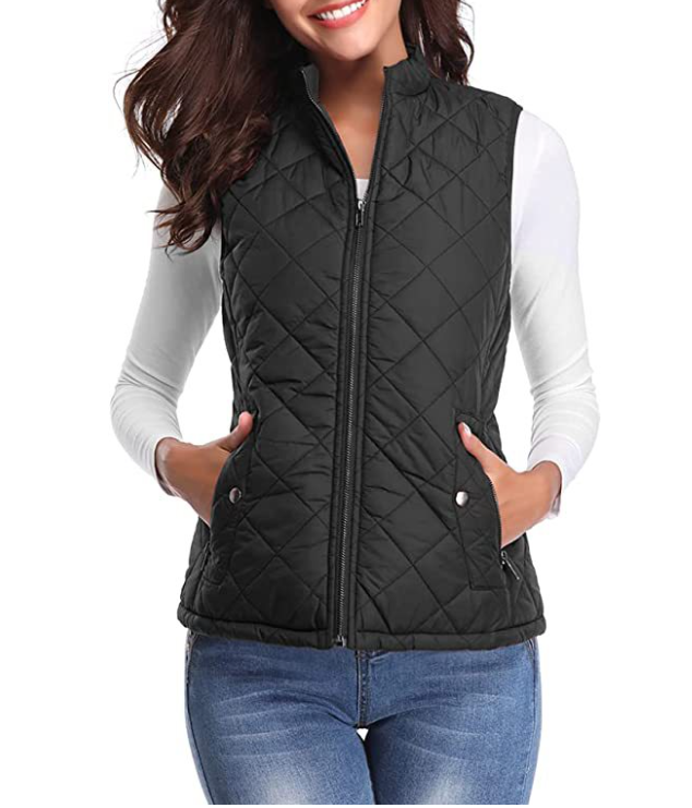 Moderne Lara dames bodywarmer, licht gewatteerd met zachte stof voor een elegante afwerking en comfort.