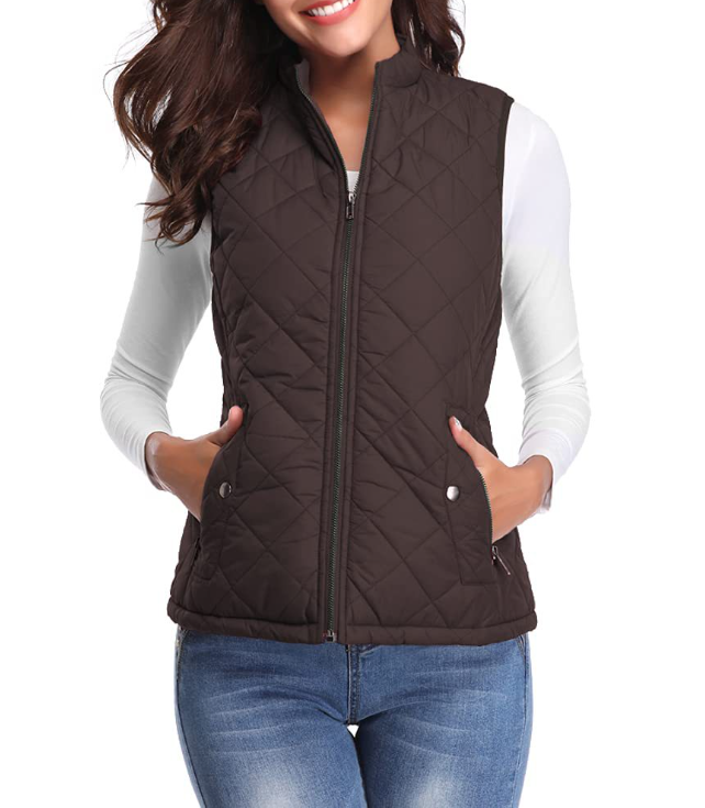 Vooraanzicht van een open Lara dames bodywarmer, perfect voor laagjes, casual en trendy lente/herfst.
