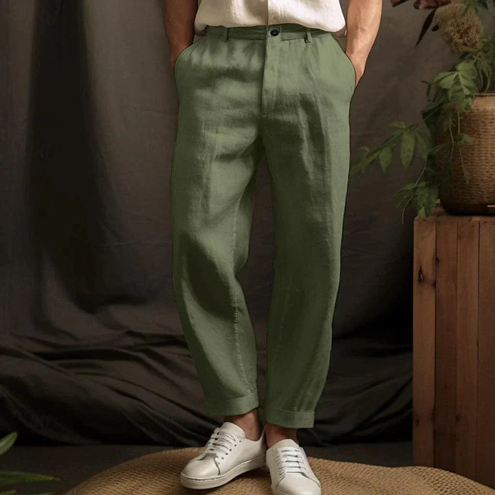 Luchtige heren linnen zomerbroek met rechte pasvorm, perfect voor een ontspannen, moderne herenmode stijl.