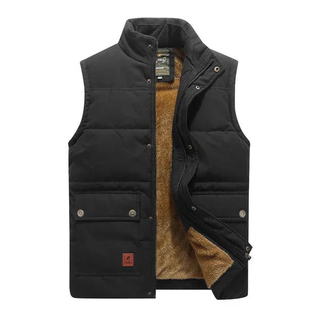 Stijlvolle Noah heren bodywarmer, gevoerd en lichtgewicht, perfect voor casual laagjes en extra warmte.