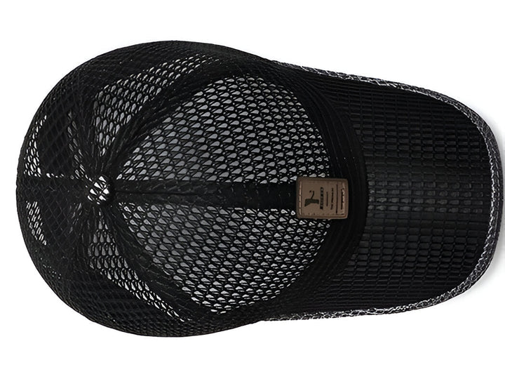 "Lichtgewicht mesh sport cap, verstelbaar, ademend en sneldrogend, ideaal voor actieve outdoor activiteiten."