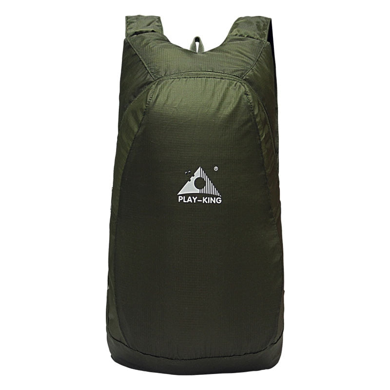 Duurzame lichtgewicht rugzak 20L voor buitenleven, wandelen of kamperen, waterbestendig polyester.