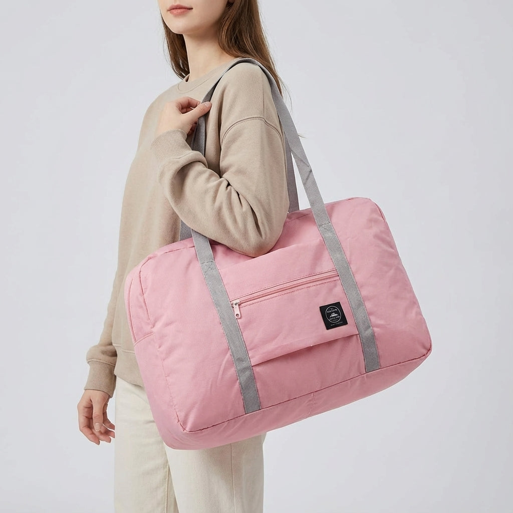 Moderne unisex FoldLite weekendtas in strak design, geschikt voor zowel mannen als vrouwen voor korte reizen.