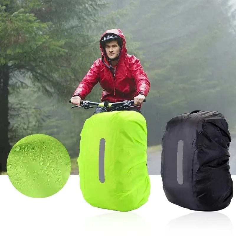 Duurzame outdoor rugzakhoes, waterdicht en lichtgewicht; ideaal voor wandelen en fietsen.