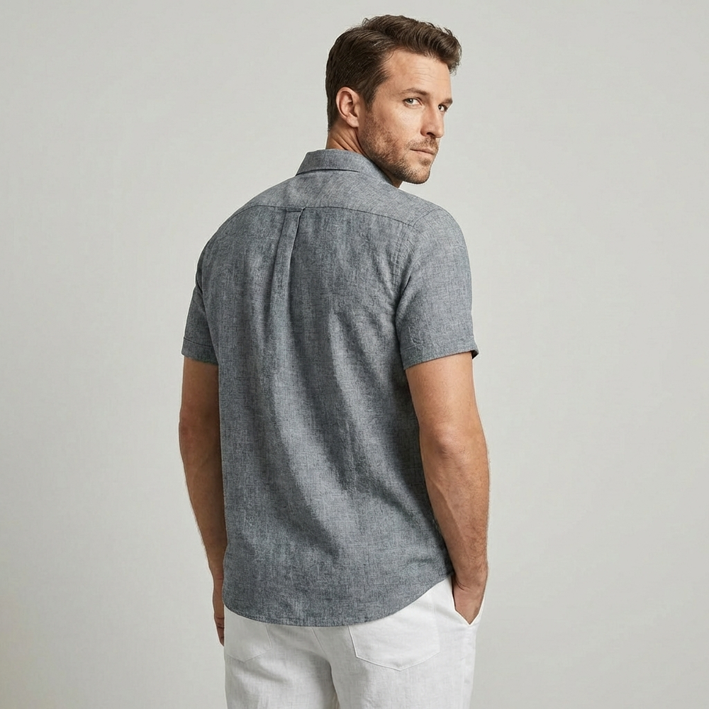 Modern Luca heren overhemd met korte mouwen, ideaal voor een trendy en elegante zomerse stijl. Veelzijdig en comfortabel.