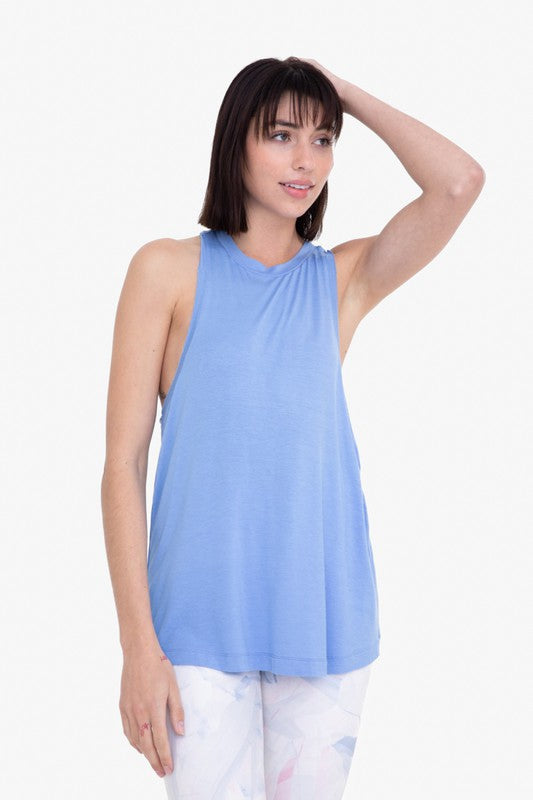 Luchtige dames flow tanktop Liora, perfect voor de zomer en strandkleding.