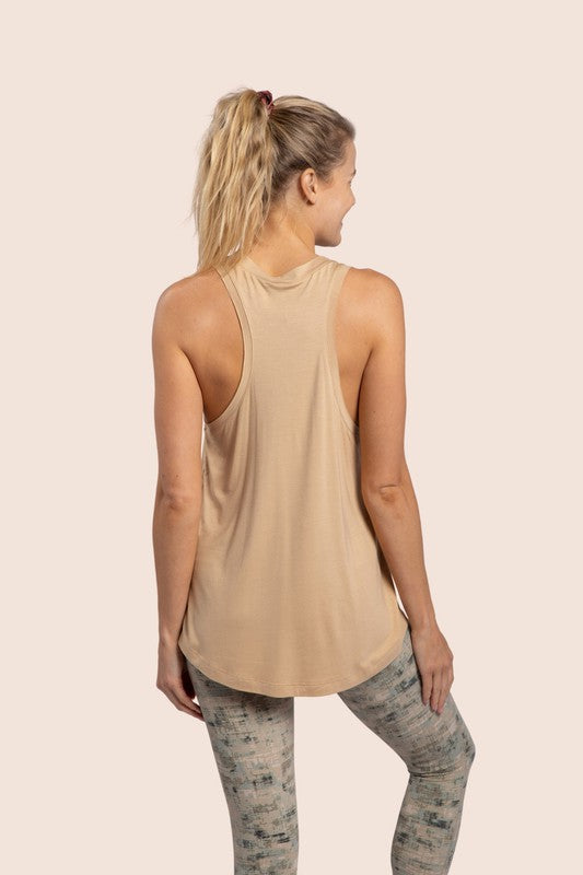 Liora dames tanktop met losse pasvorm, elegant en ademend voor de zomer.