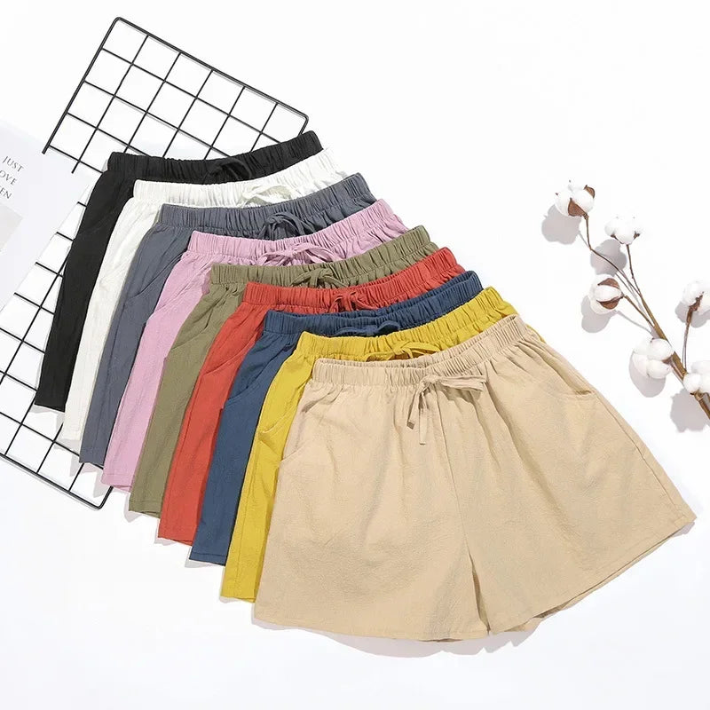 Ademende dames shorts met hoge taille en sportieve snit, perfect voor warme zomerdagen.