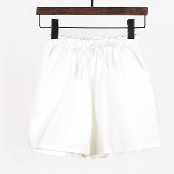 Fenja dames zomershorts, hoge taille, losse pasvorm. Casual en comfortabel.