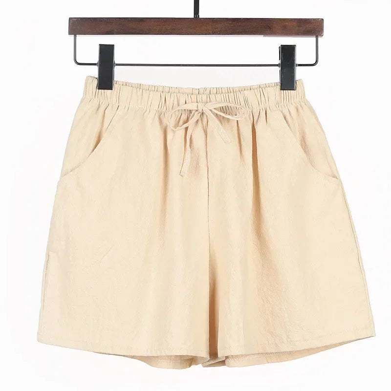 Casual dames shorts met hoge taille en luchtige stof, perfect voor warme zomerdagen.