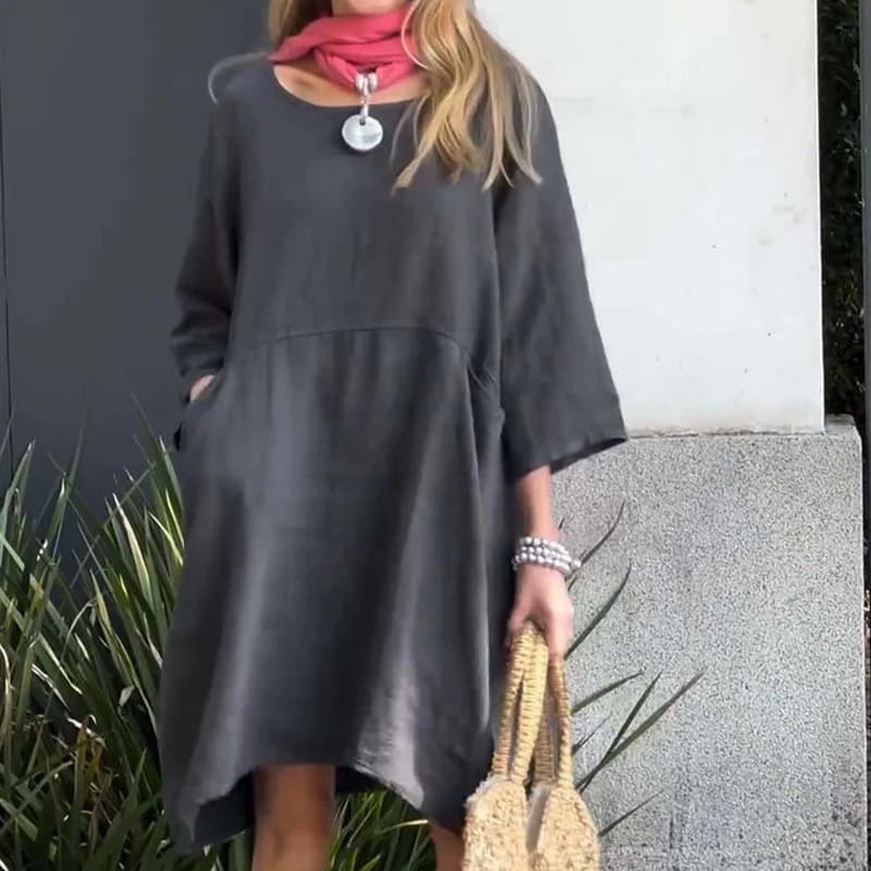 Dames zomerjurk Malia, luchtig, losvallend en met handige zakken, perfect voor de zomer.