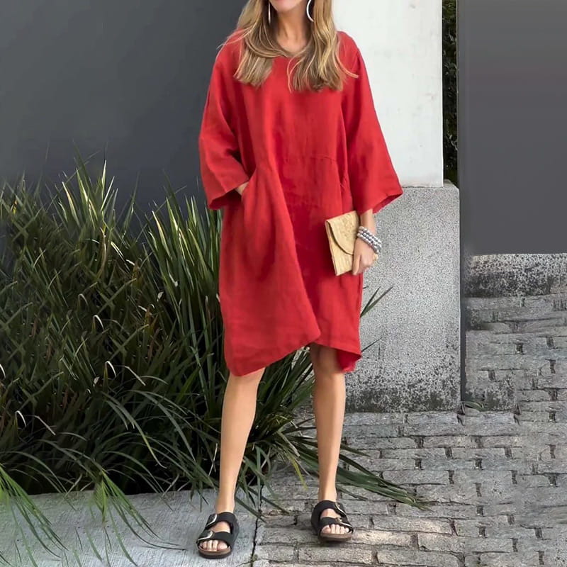 Casual dames zomerjurk Malia, luchtig en losvallend, met praktische zakken voor een trendy look.