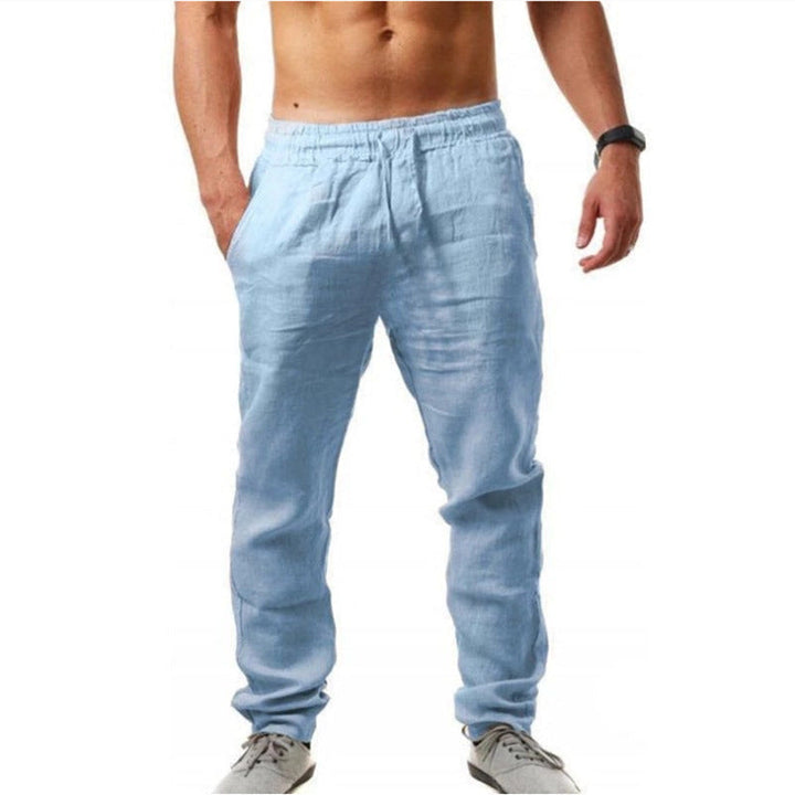 Losvallende luchtige herenbroek, zeer comfortabel voor de zomer en ontspannen look.