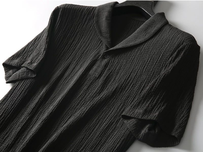 Luchtige mannen outfit Lyno, wit; stijlvolle casual set met blouse en broek voor de zomer.