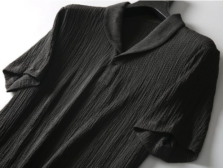 Luchtige mannen outfit Lyno, wit; stijlvolle casual set met blouse en broek voor de zomer.