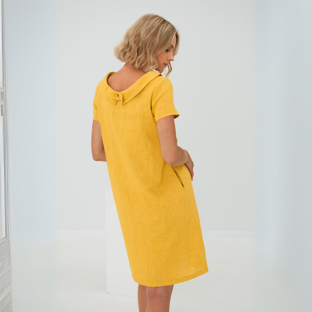 Stijlvolle dames linnen zomerjurk Fenna, mouwloos, comfortabel en licht voor de zomer.