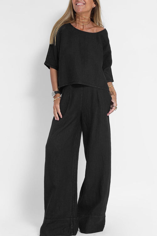 Casual en comfortabele tweedelige damesset met wijde broek, perfect voor een ontspannen zomerlook.