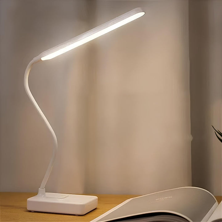 Verstelbare LumoFlex flexibele LED bureaulamp, dimbaar met 3 lichtkleuren, voor optimale werkplekverlichting.